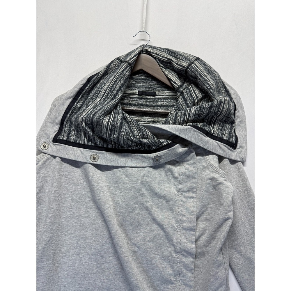 Lululemon Savasana Wrap‎ Jacket Womens 8 Heather Gray Lined Funnel Neck Athletic - Picture 3 of 13